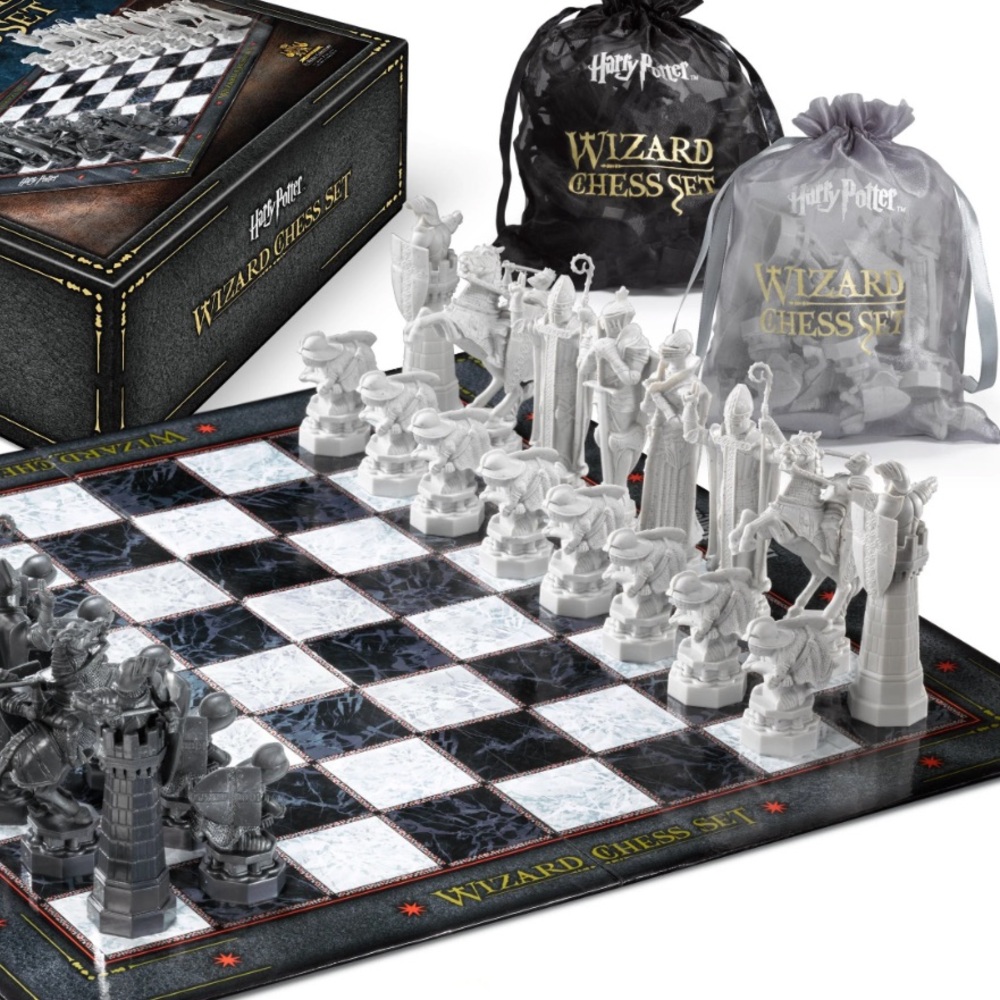 HARRY POTTER Wizard Chess Set Game Complete Set New